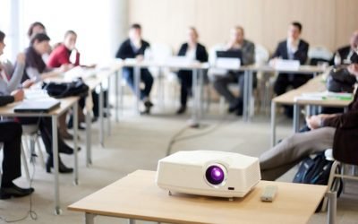 Colaboradores novos versus antigos: o que muda no treinamento